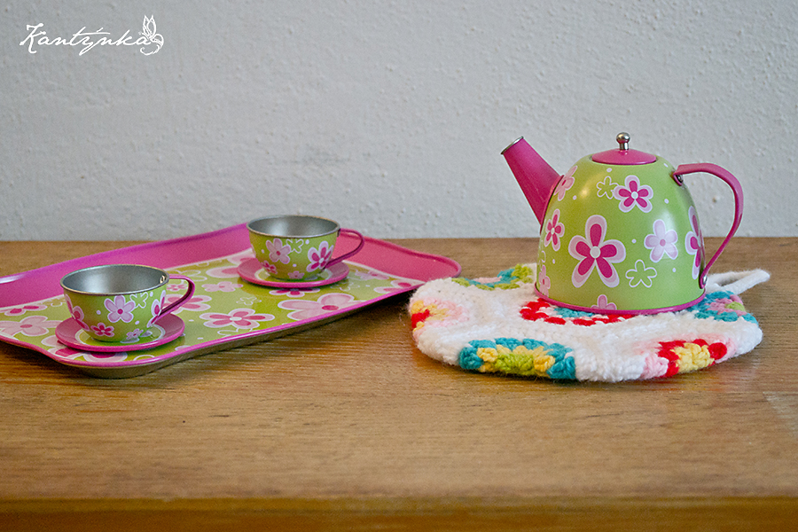 Veselá háčkovaná chňapka