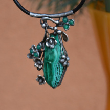 Kvetoucí - malachit