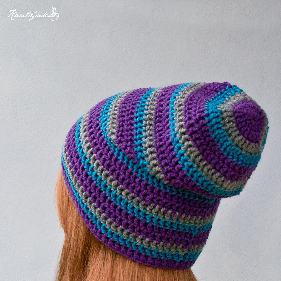 Dámská dlouhá čepice pruhovaná