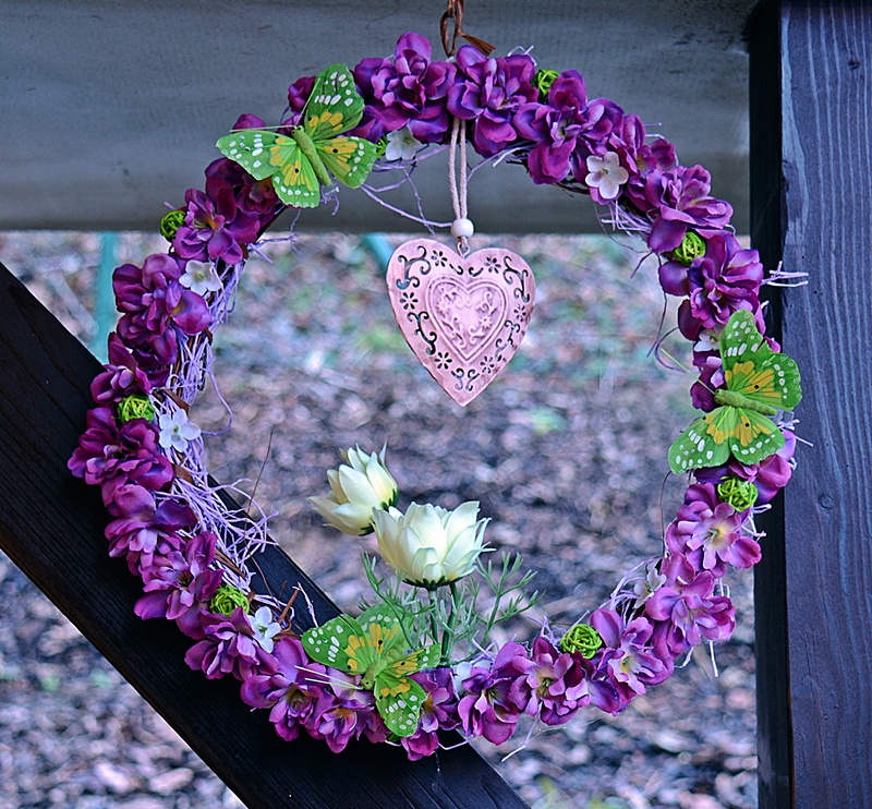 romantický fialkový s motýlky