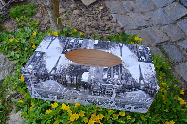 krabička na kapesníky Paříž