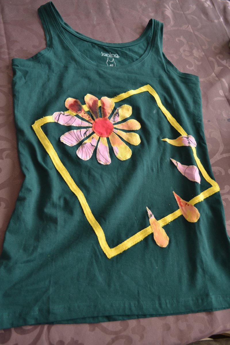 Tílko Rozkvetlý čtverec vel.40