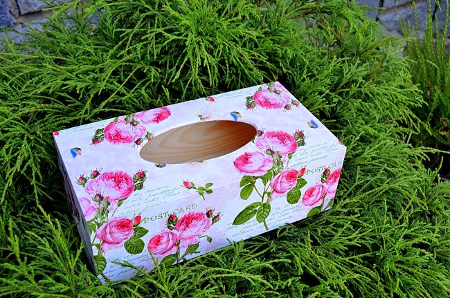 krabička na kapesníky růžičky