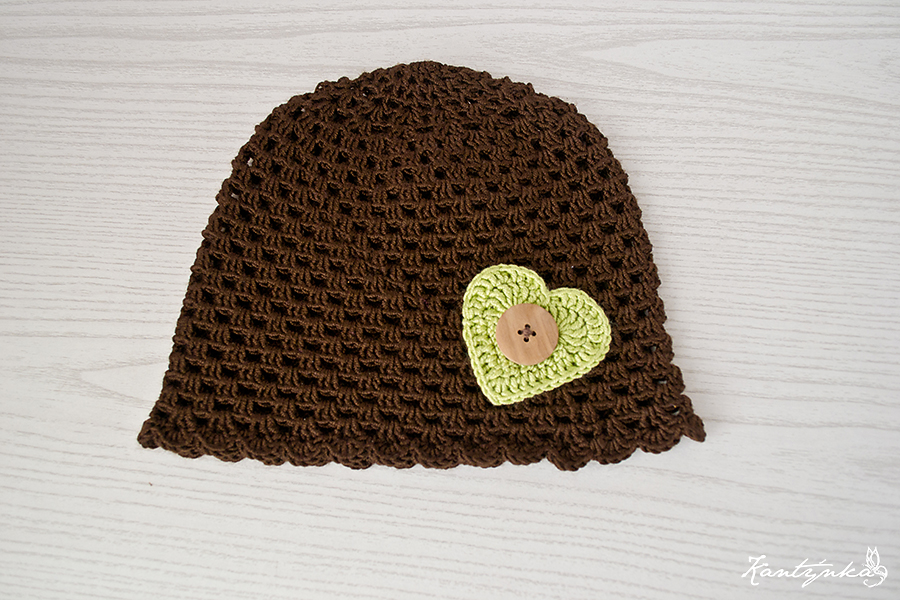 Čepička se srdíčkem