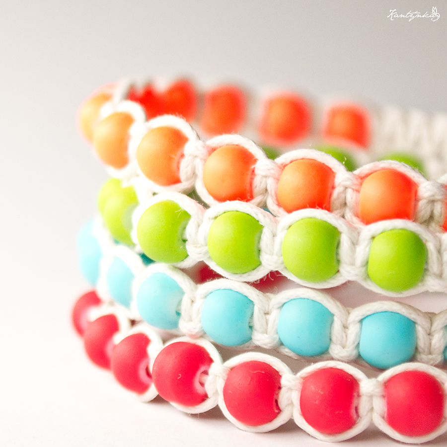 Macramé náramek (oranžový)