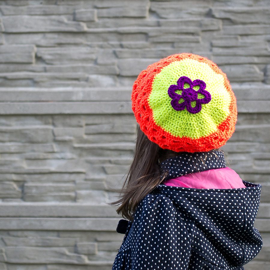 Veselá neonová čepička