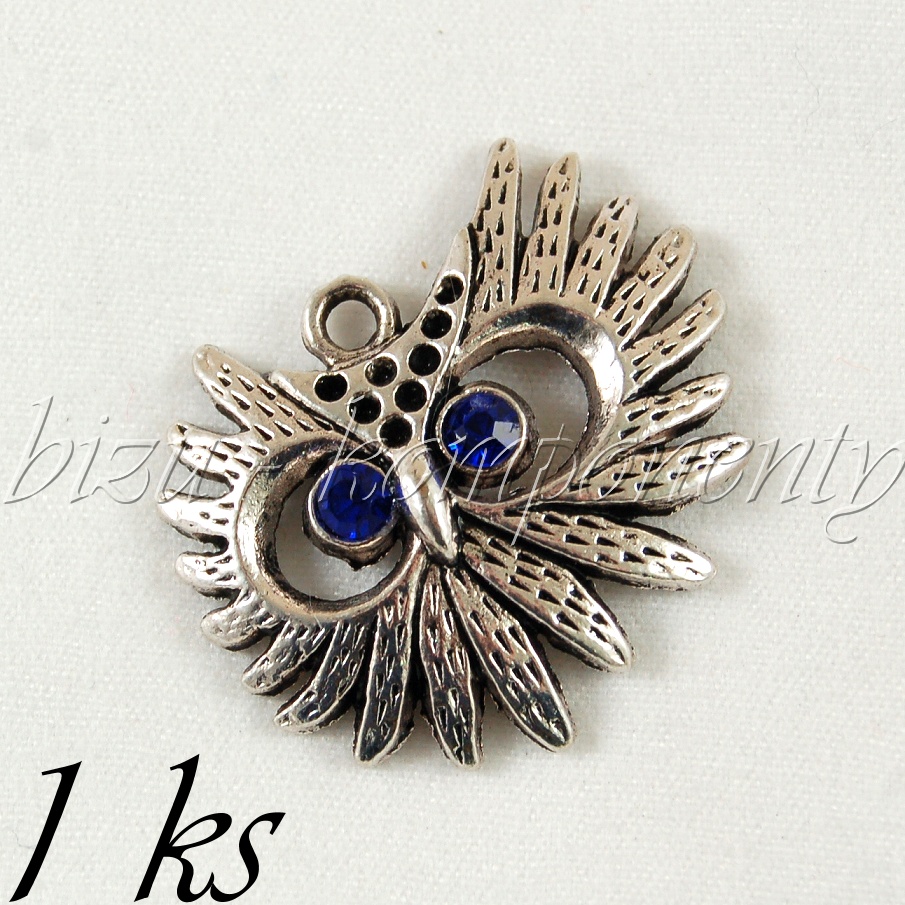 Rozčepýřená sova s tmavě modrýma očima, stříbrná barva (02 0825)