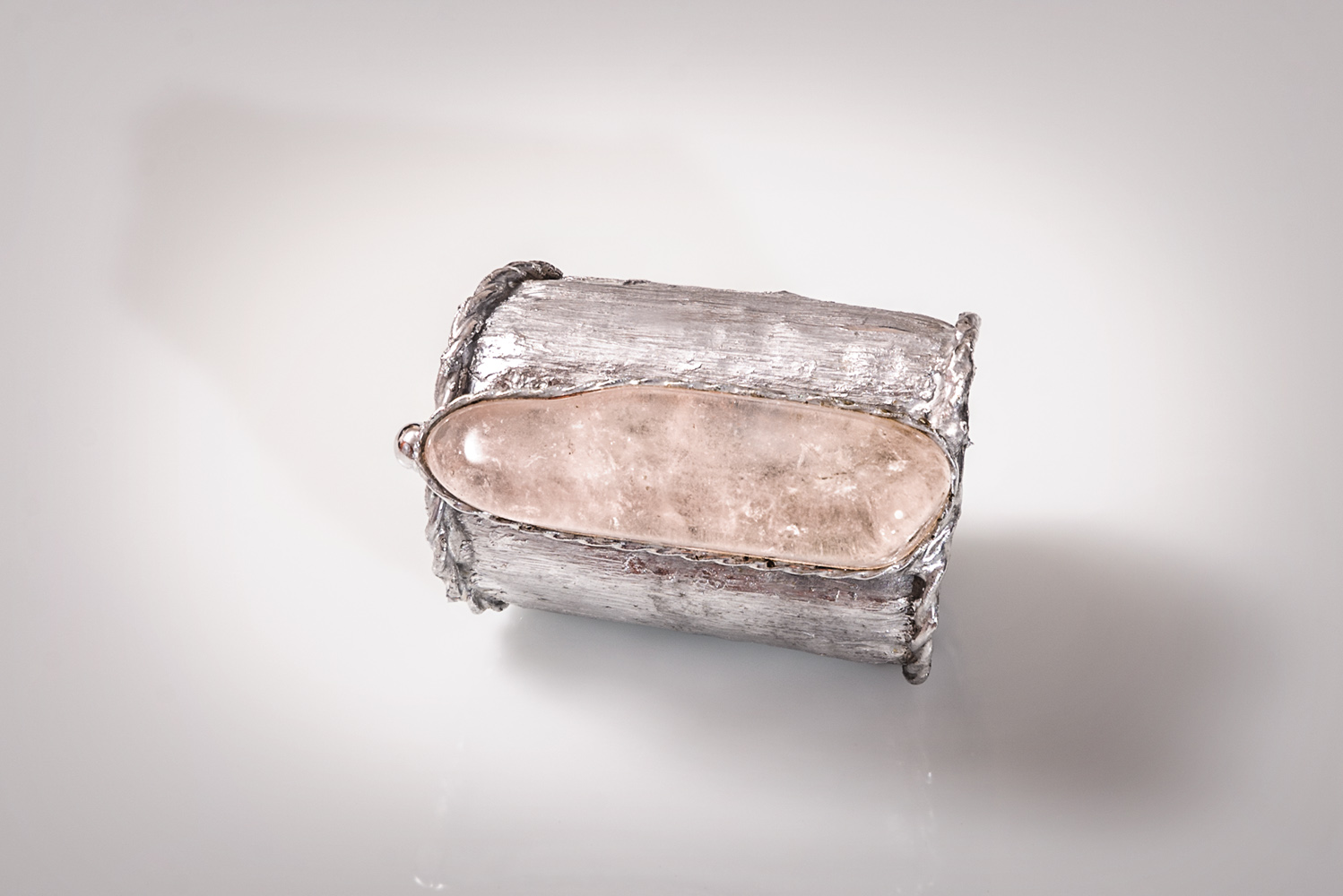 Křišťálový obojek