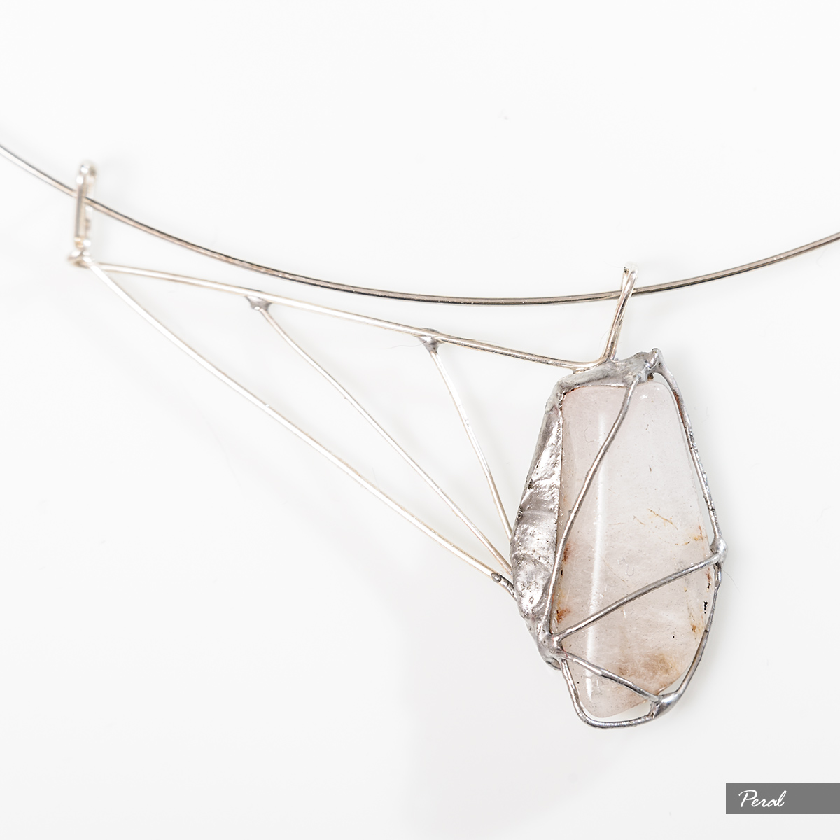 Křišťálová sekyrka