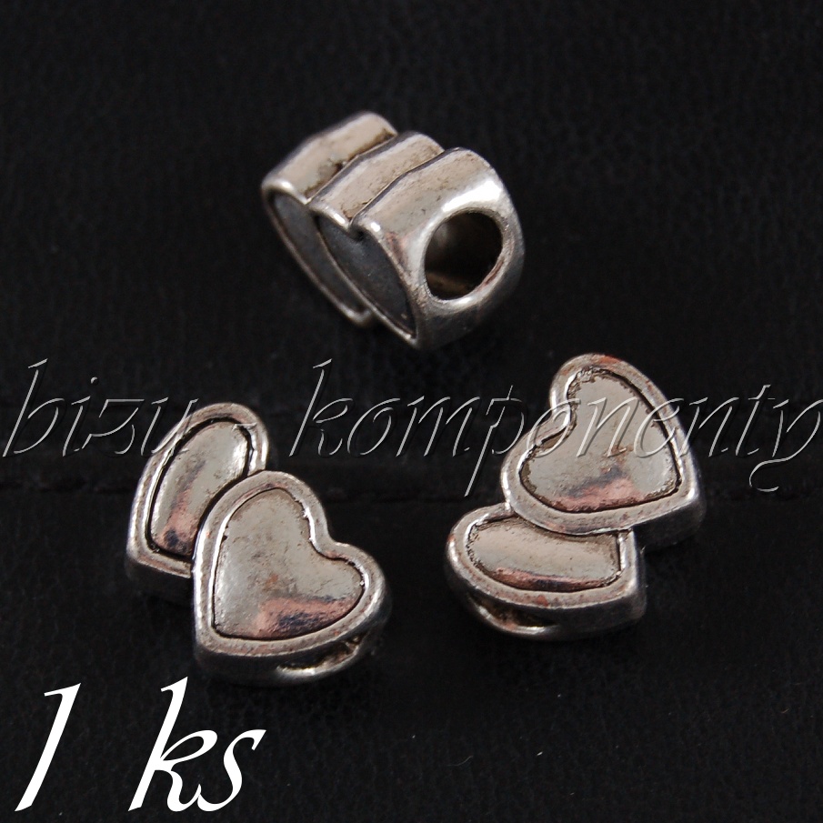 Kovový korálek dvě srdíčka (28 0164)