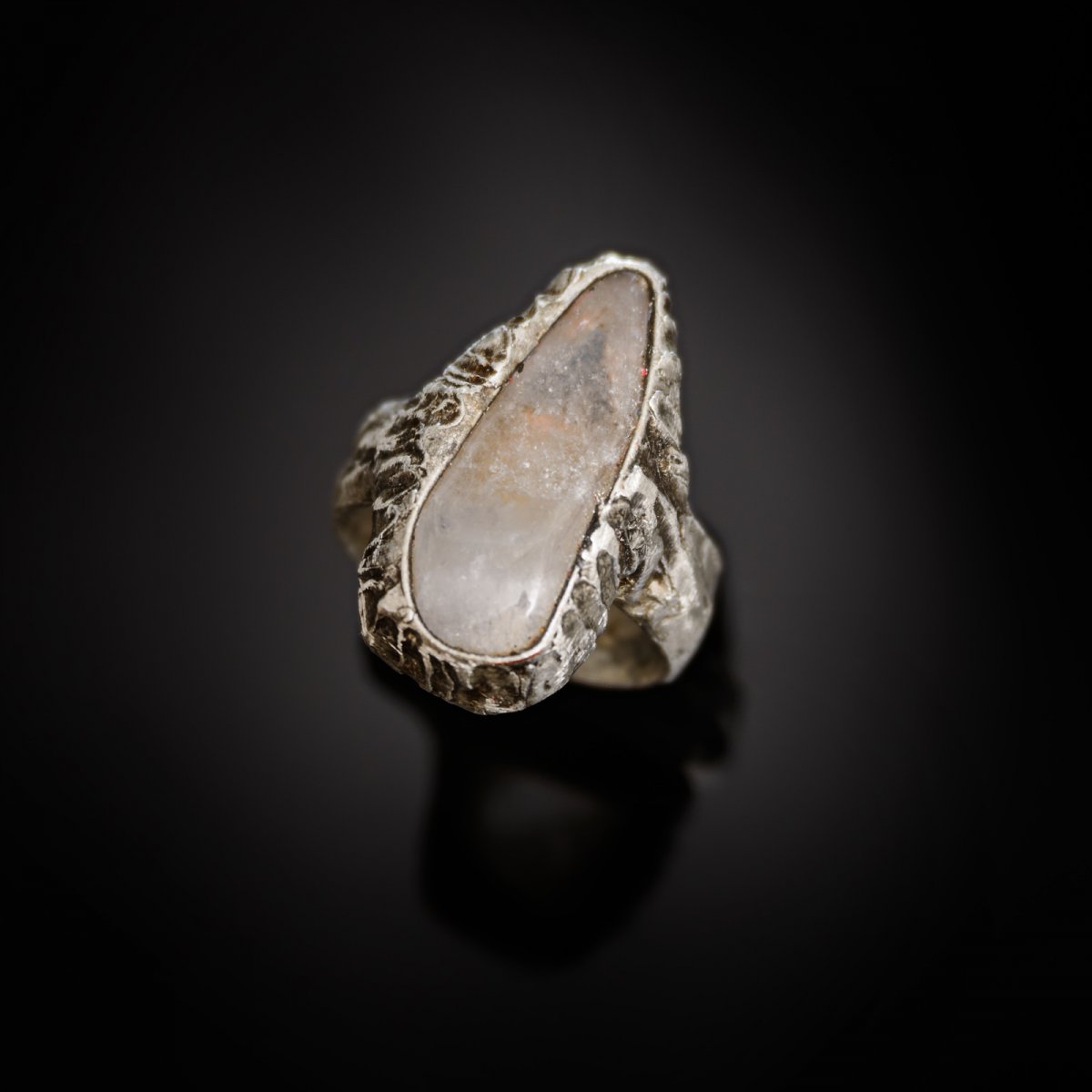 Prsten křišťálový