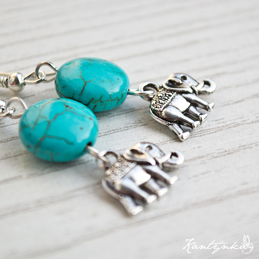 Tyrkysové se slonem pro štěstí