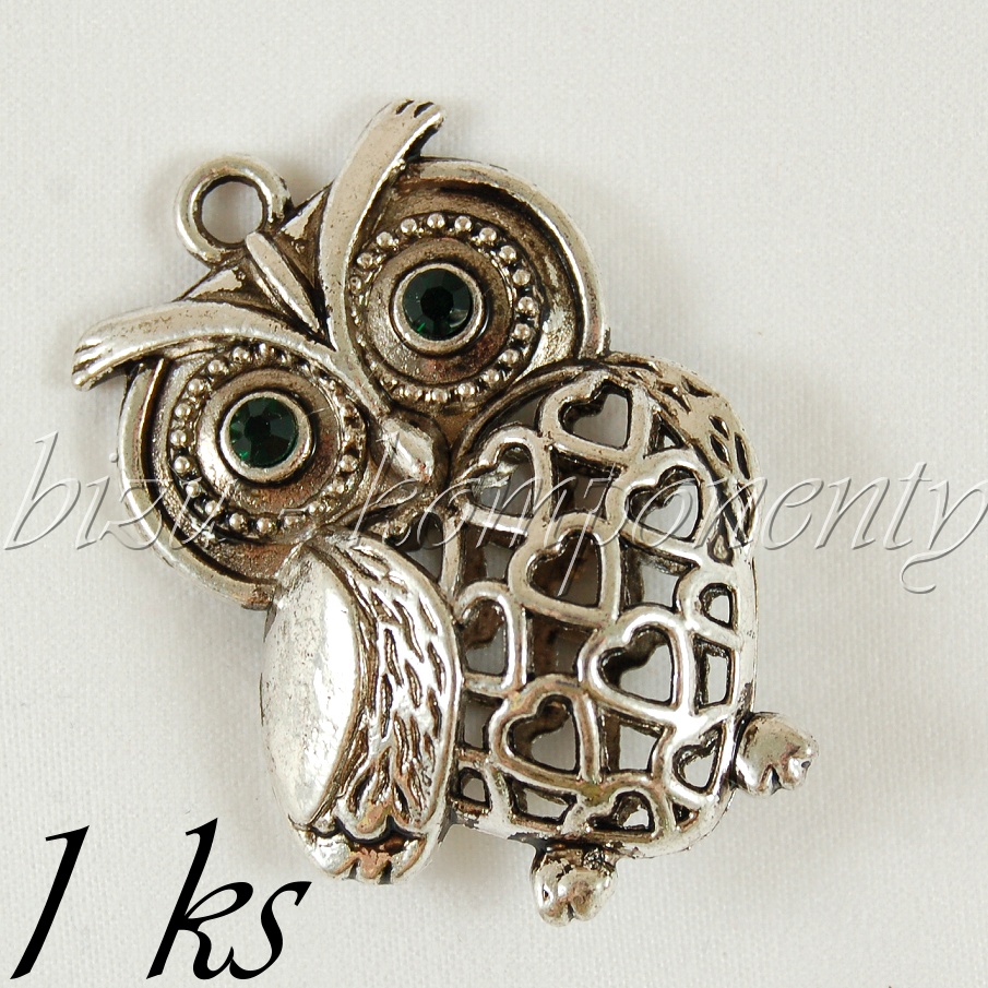 Srdíčková 3D sova s tmavě zelenýma očima, stříbrná barva (02 0014)