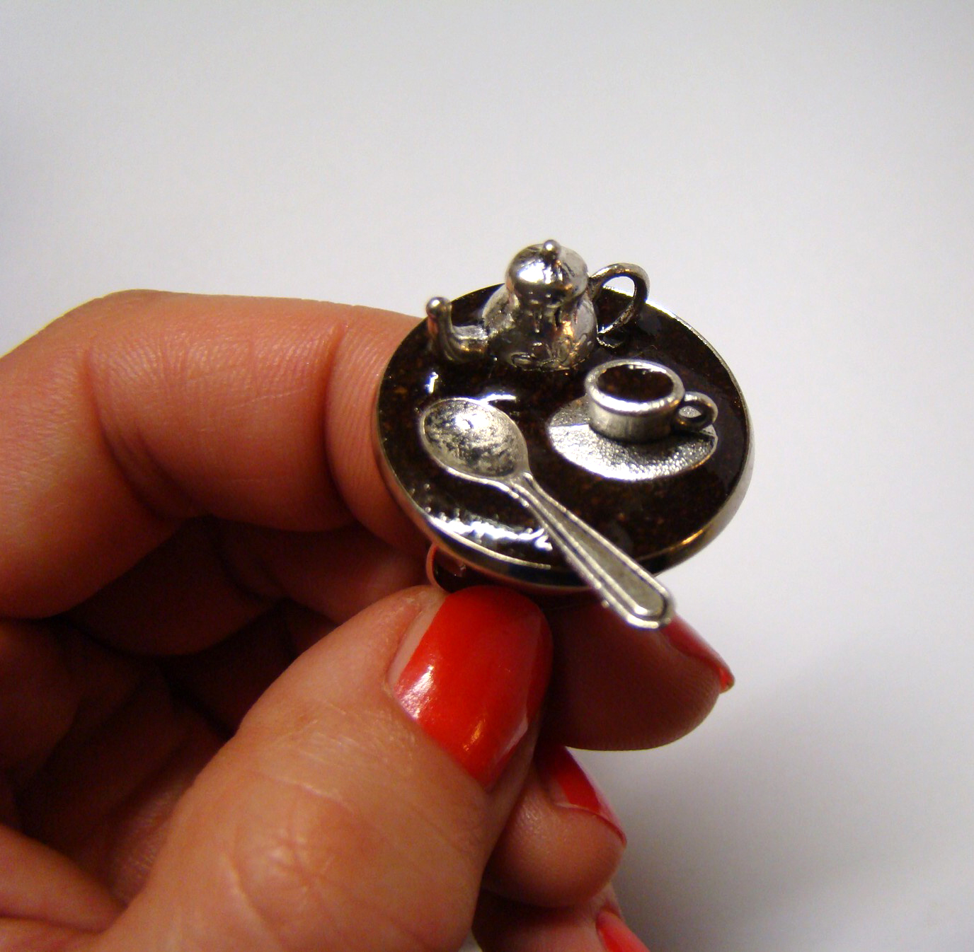 Kafíčko! - prsten se skutečnou mletou kávou