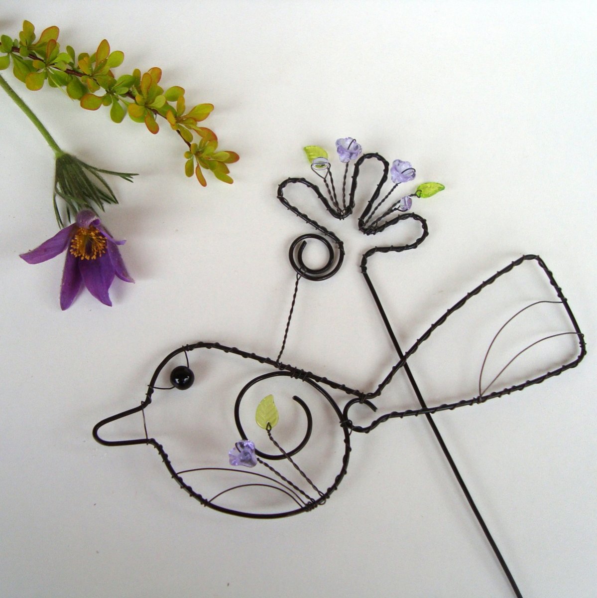 Přiletěl k nám - zápich s ptáčkem fialový