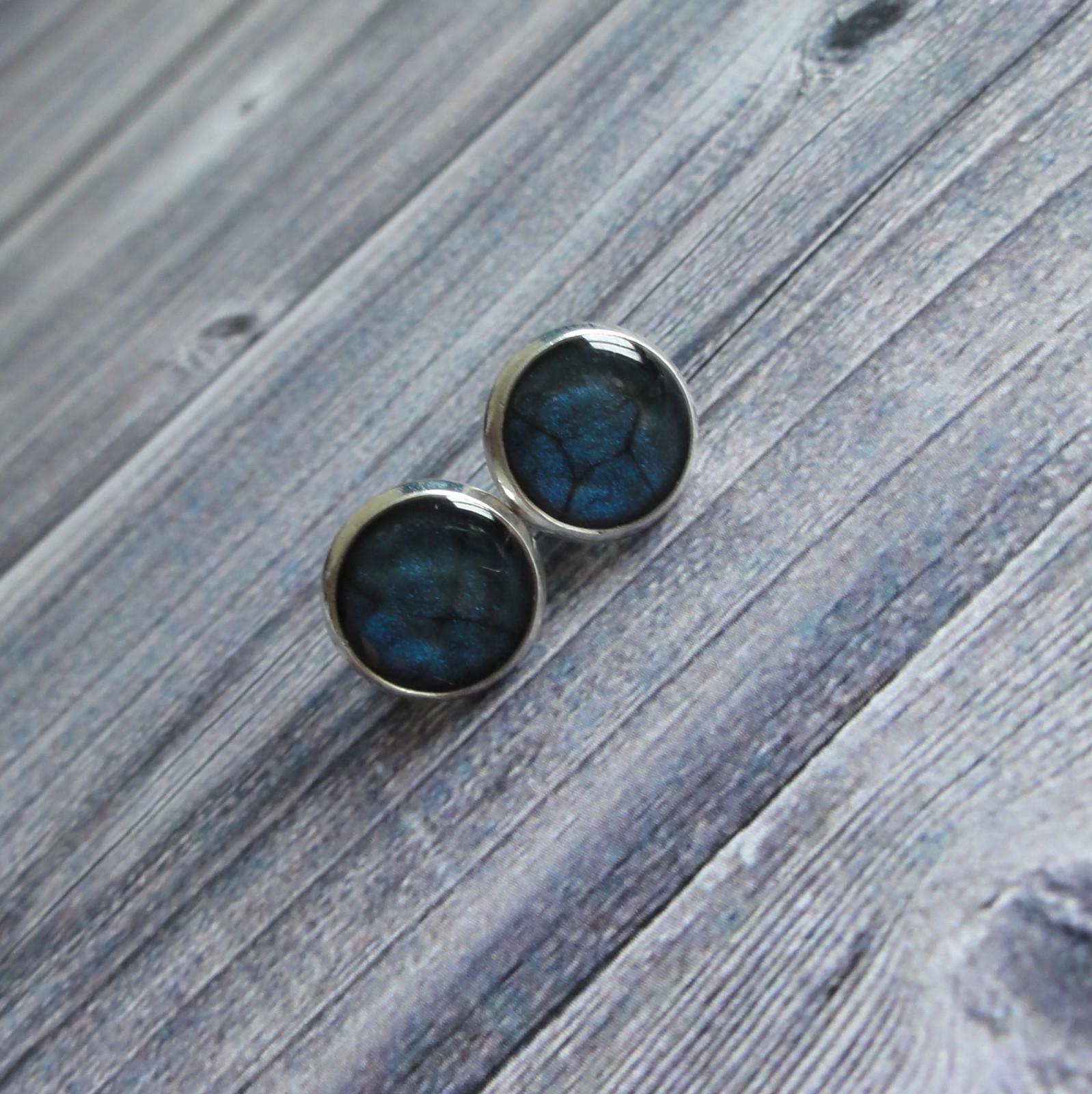 Tmavě modré puzetky