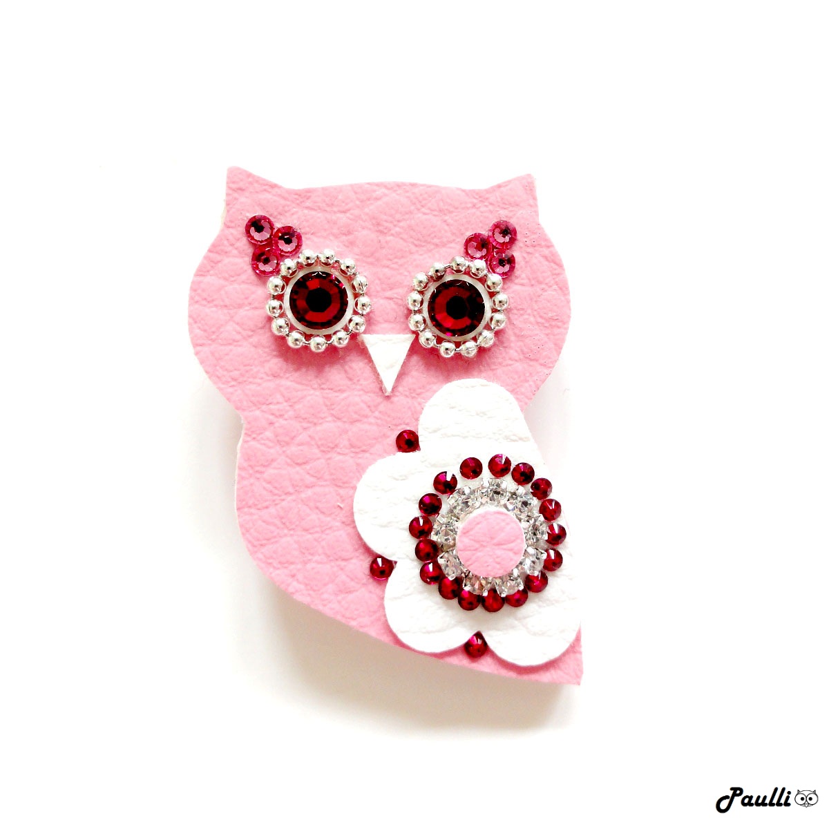 Růžová sovička s kamínky