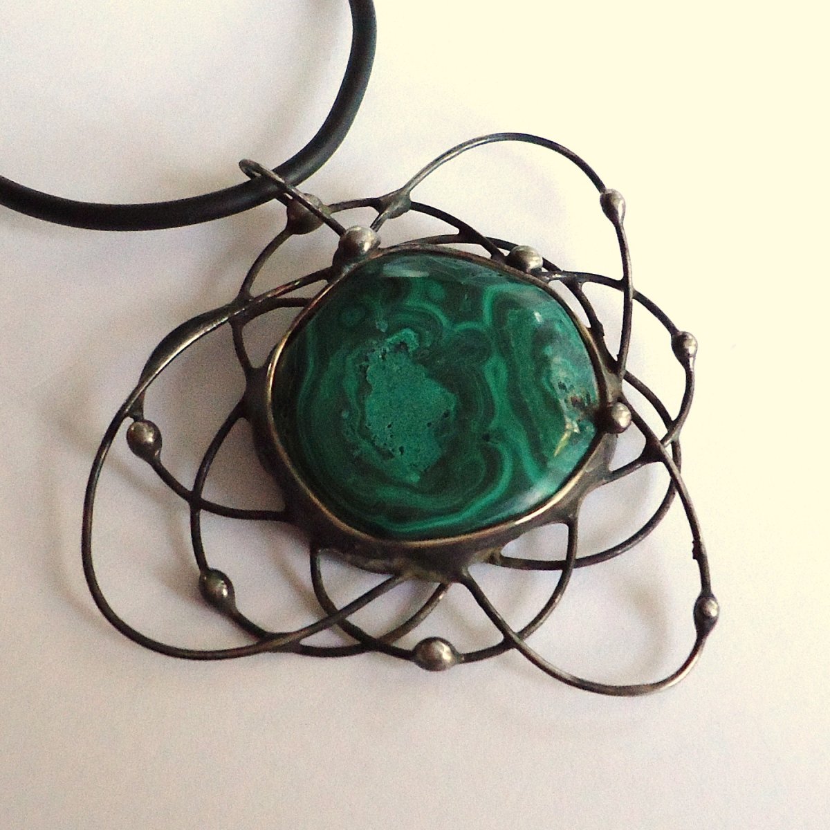 STŘEDEM VESMÍRU - Malachit