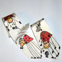 Ručně malovaná hedvábná kravata berušková 