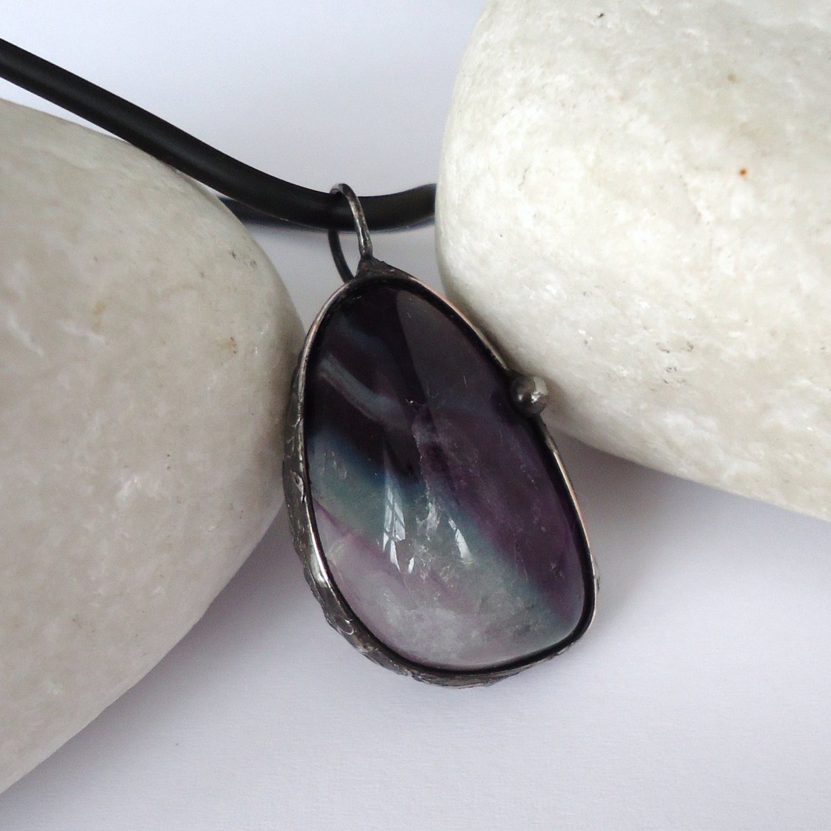 Jen tak-kamínek pro štěstí (fluorit) ...