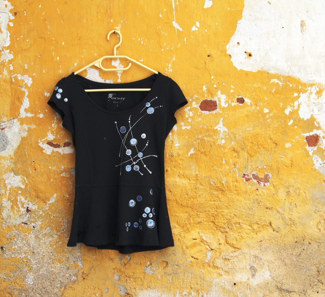 Černá tunika pro kuličková denní nošení