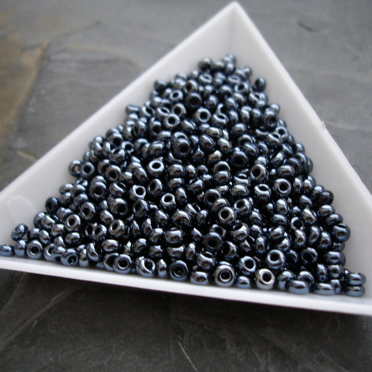 Rokajl černý antracit vel. 8/0 - 20g