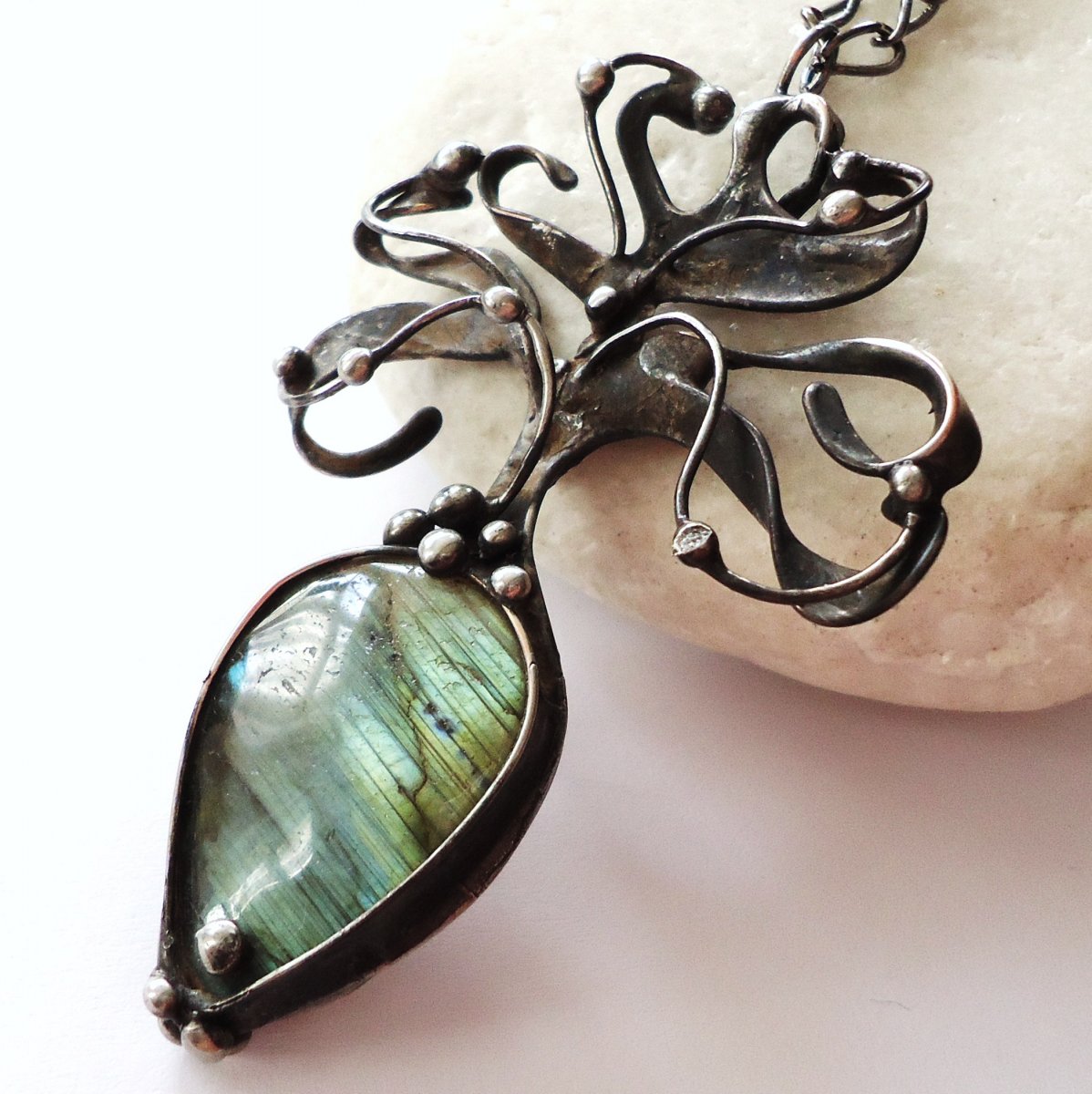 Ke kořenům ... (labradorit)