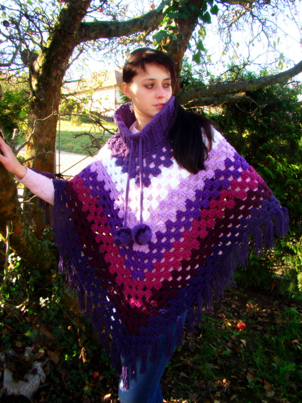 Bambulkové, fialkové, háčkované....pončo