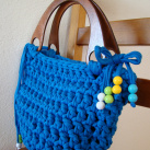 Modrá s korálky - háčkovaná kabelka