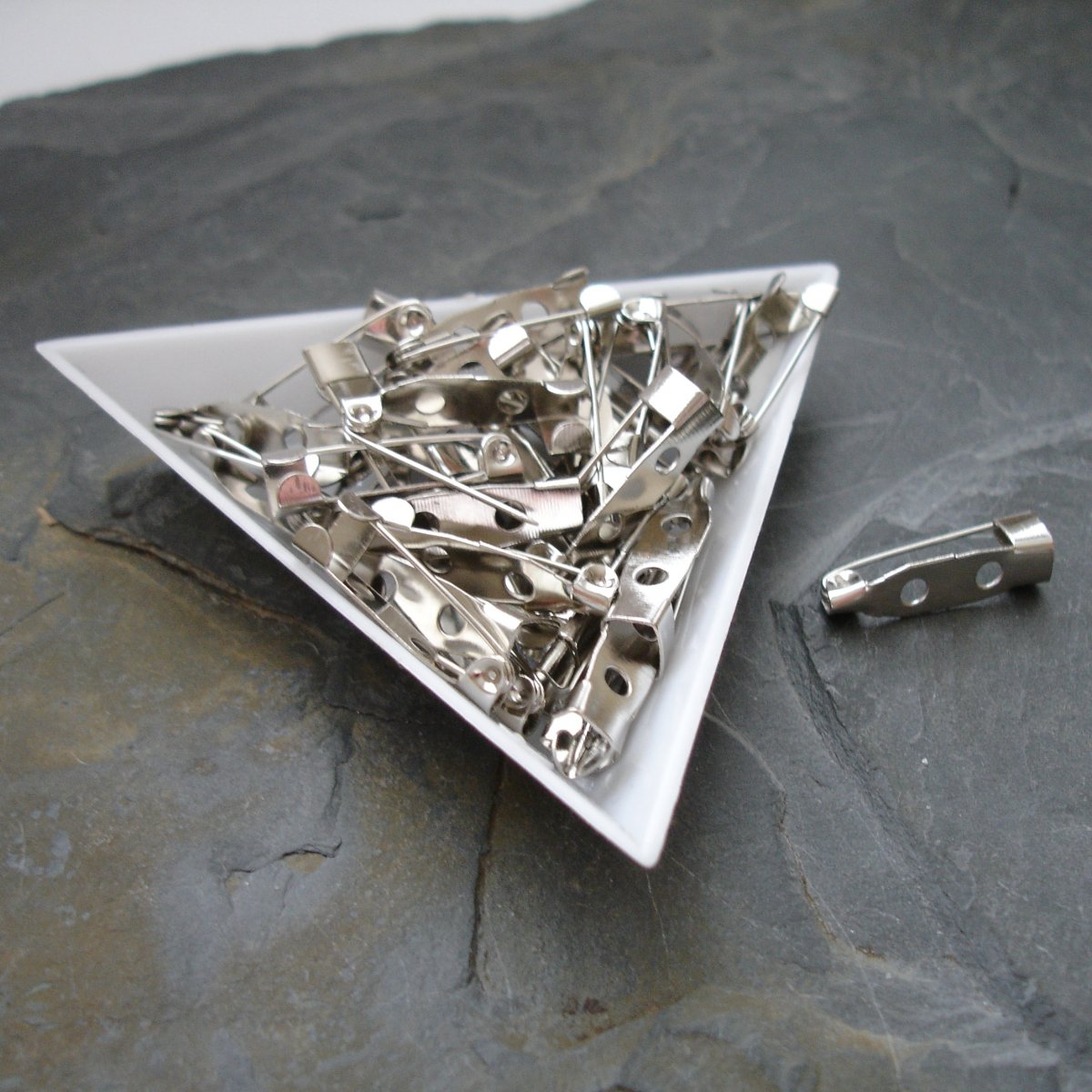 Brožový můstek 20x5 mm - platinový - 10 ks