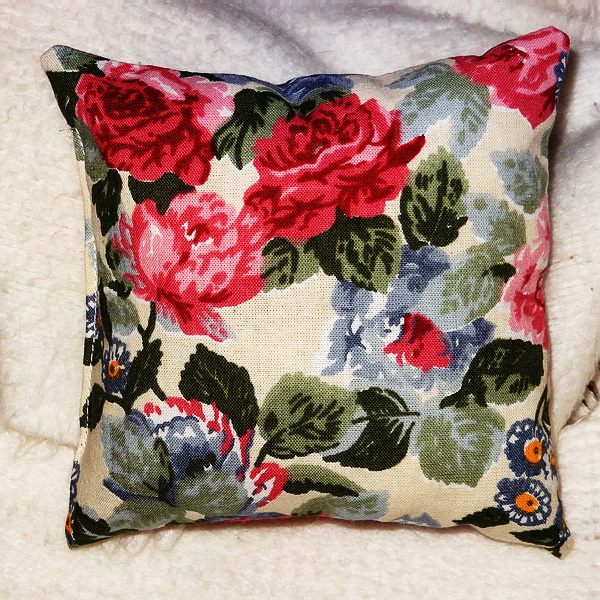 Levandulový polštářek RŮŽE