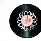 Originální vinylové hodiny s květem