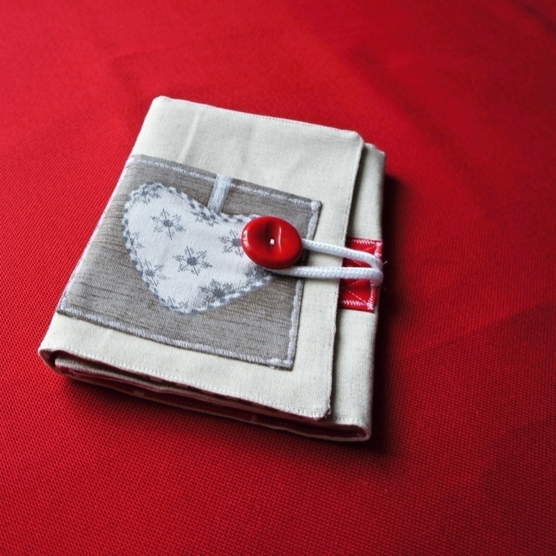 Organizér Valentýn červený