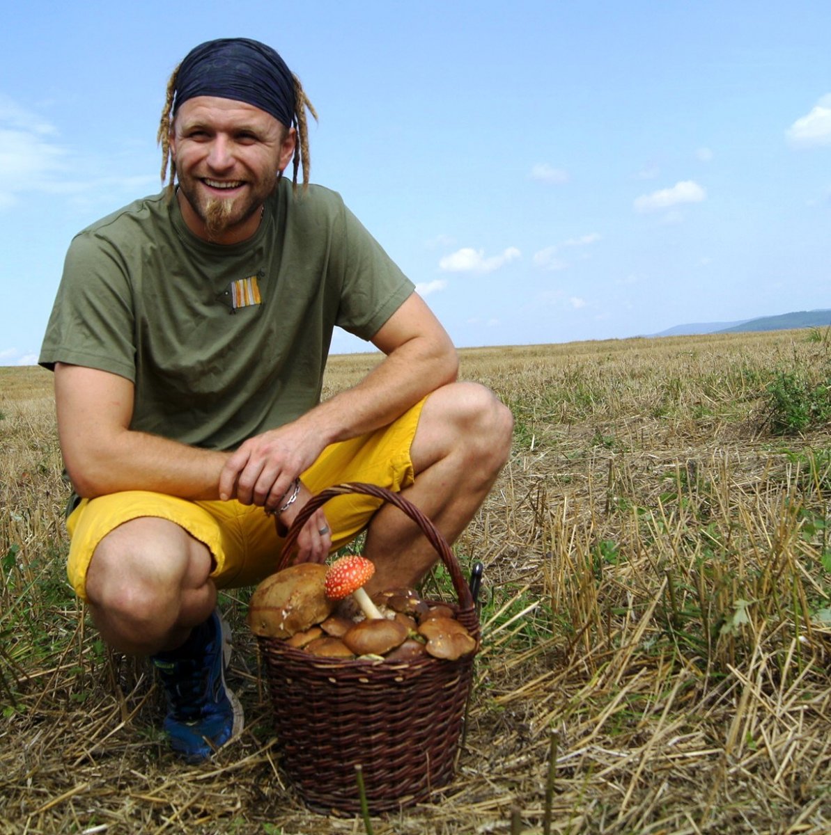 Khaki prasátkové triko vel.L