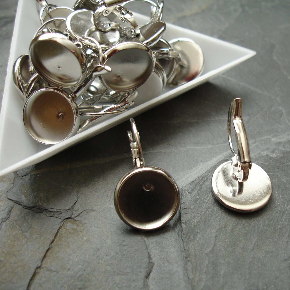 Náušnice s lůžkem 14 (12) mm - platinové - 2ks