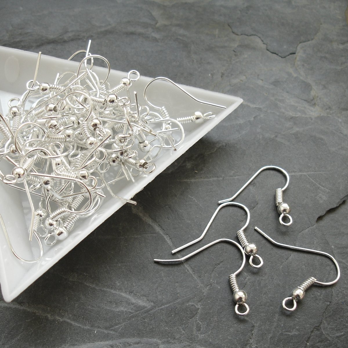 Náušnicový háček s kuličkou a pružinkou - 100 ks -ST