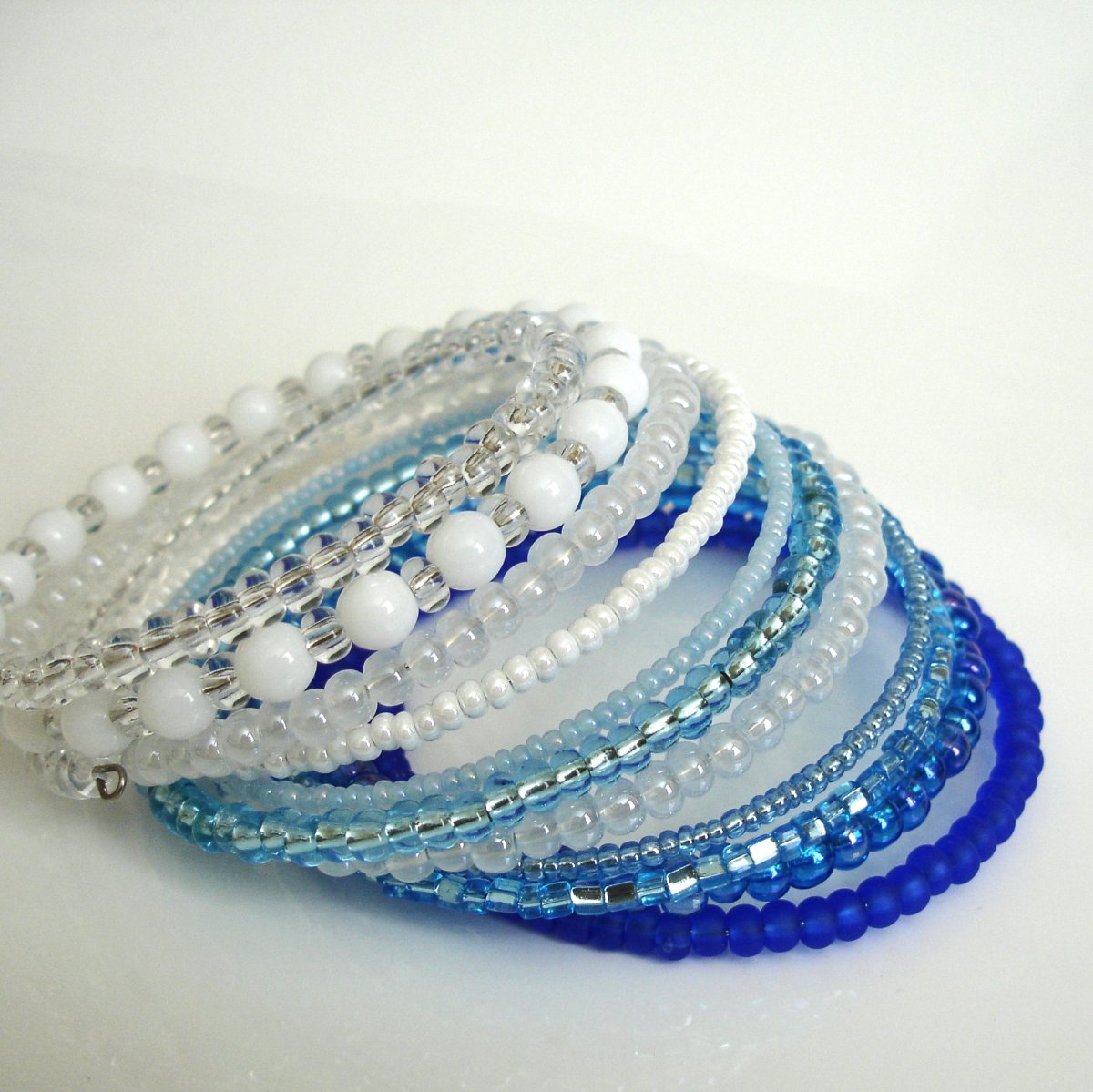 Náramek paměťový 60mm - bílo-modrý