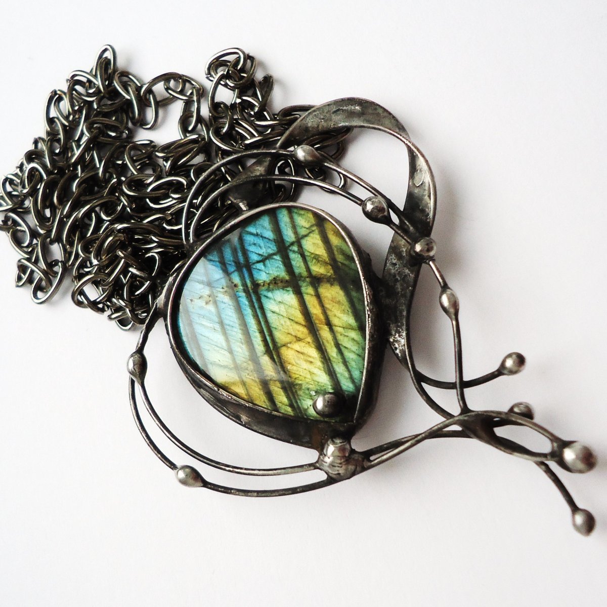 Kapka (labradorit)  ...