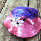 Malovaný klobouček fialkový s lístečky