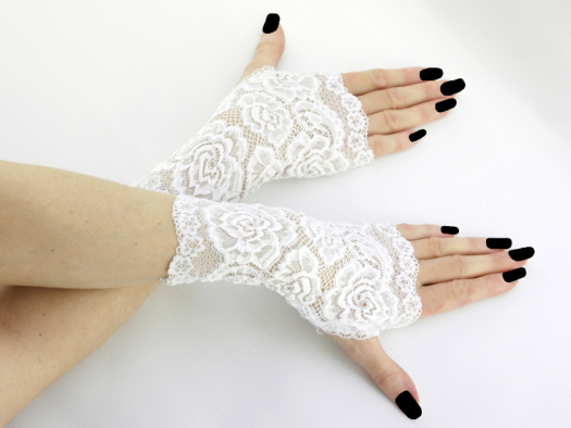 Společenské bílé krajkové rukavice 0145C