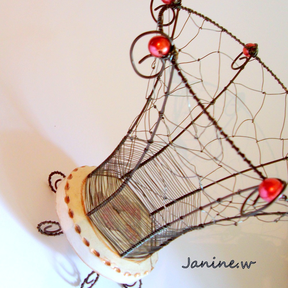 Romantická - drátěná váza 