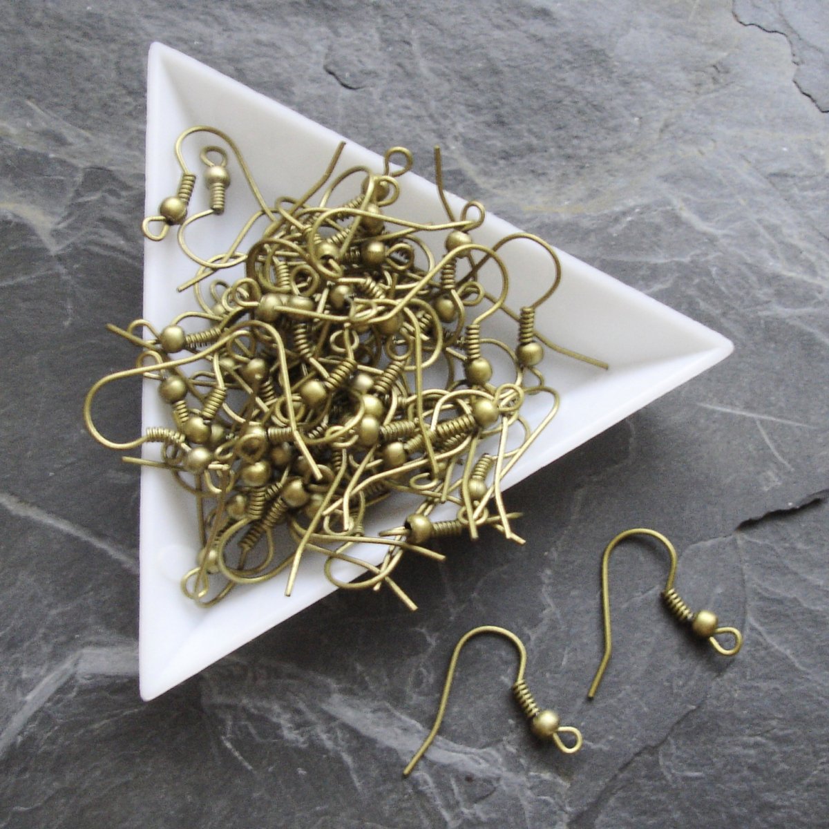 Náušnicový háček s kuličkou a pružinkou - 100 ks SBO