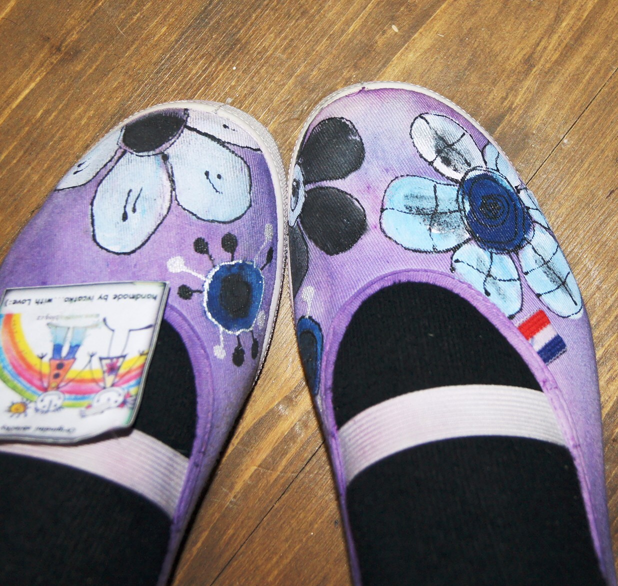 Malované cvičky z fialek vel.39