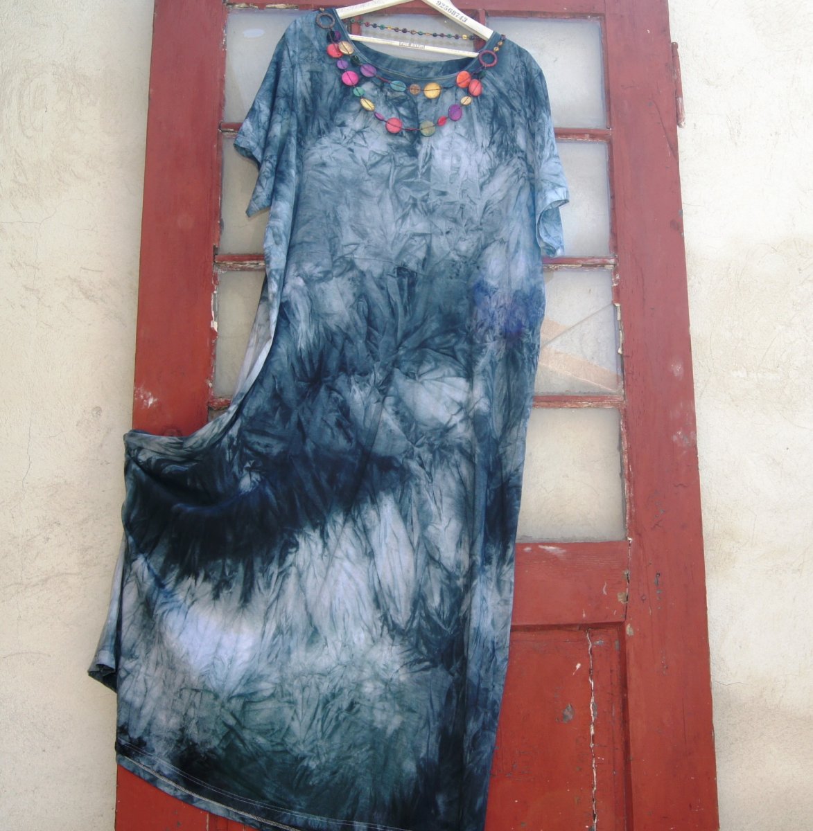 Batikované dlouhé šaty