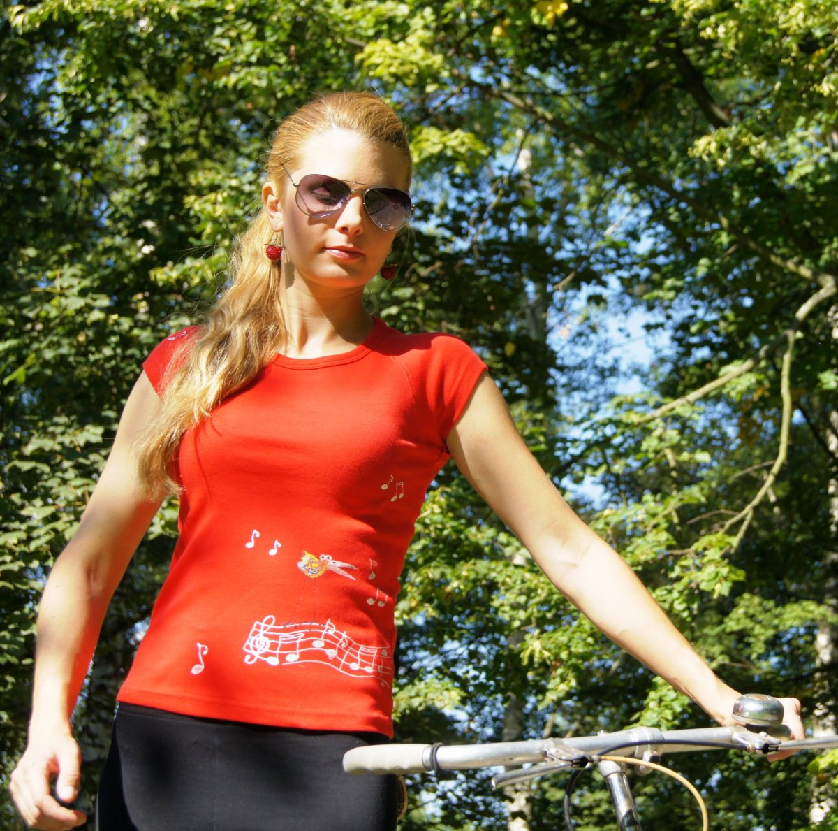 Červené s ptáčky vel.S