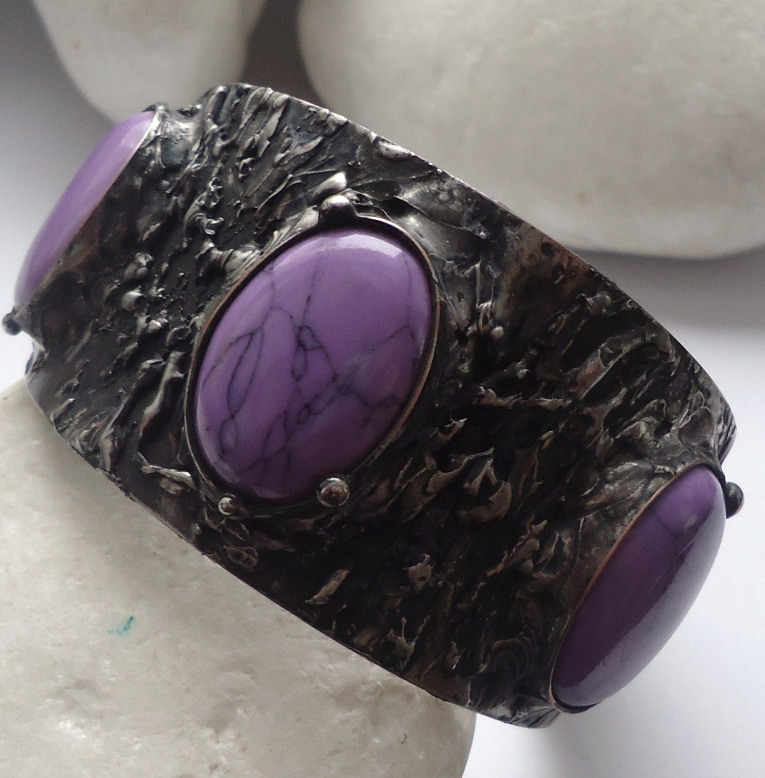 VIOLET náramek (magnezit)