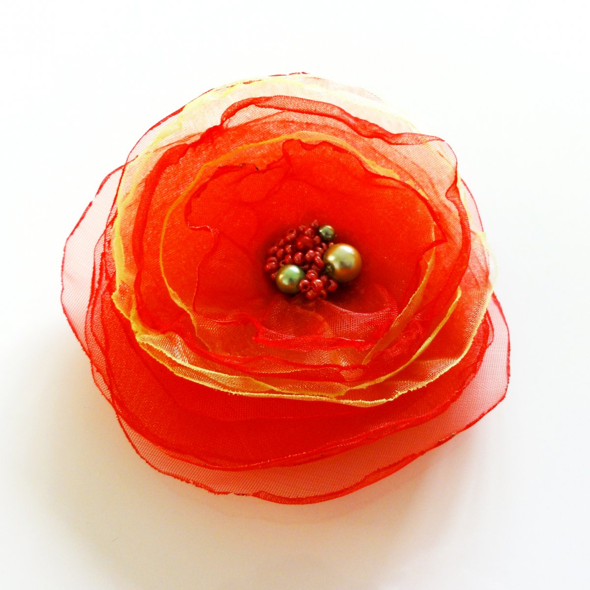 Červenozelená květinka