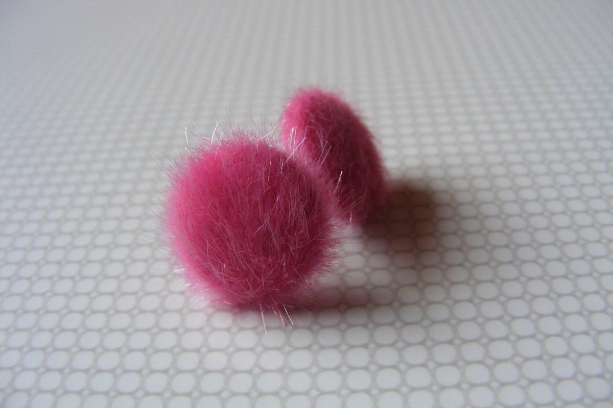 Chlupaté - růžové tmavší