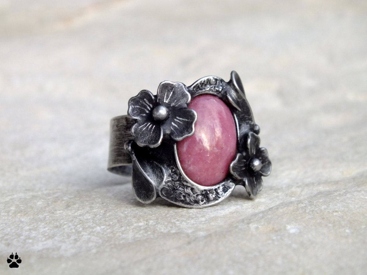 Květinový - prsten s rodonitem