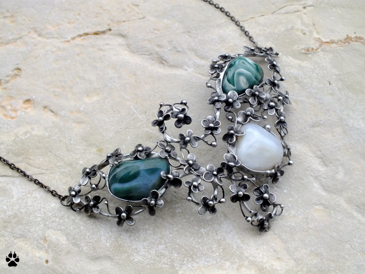 Záplava květin - acháty